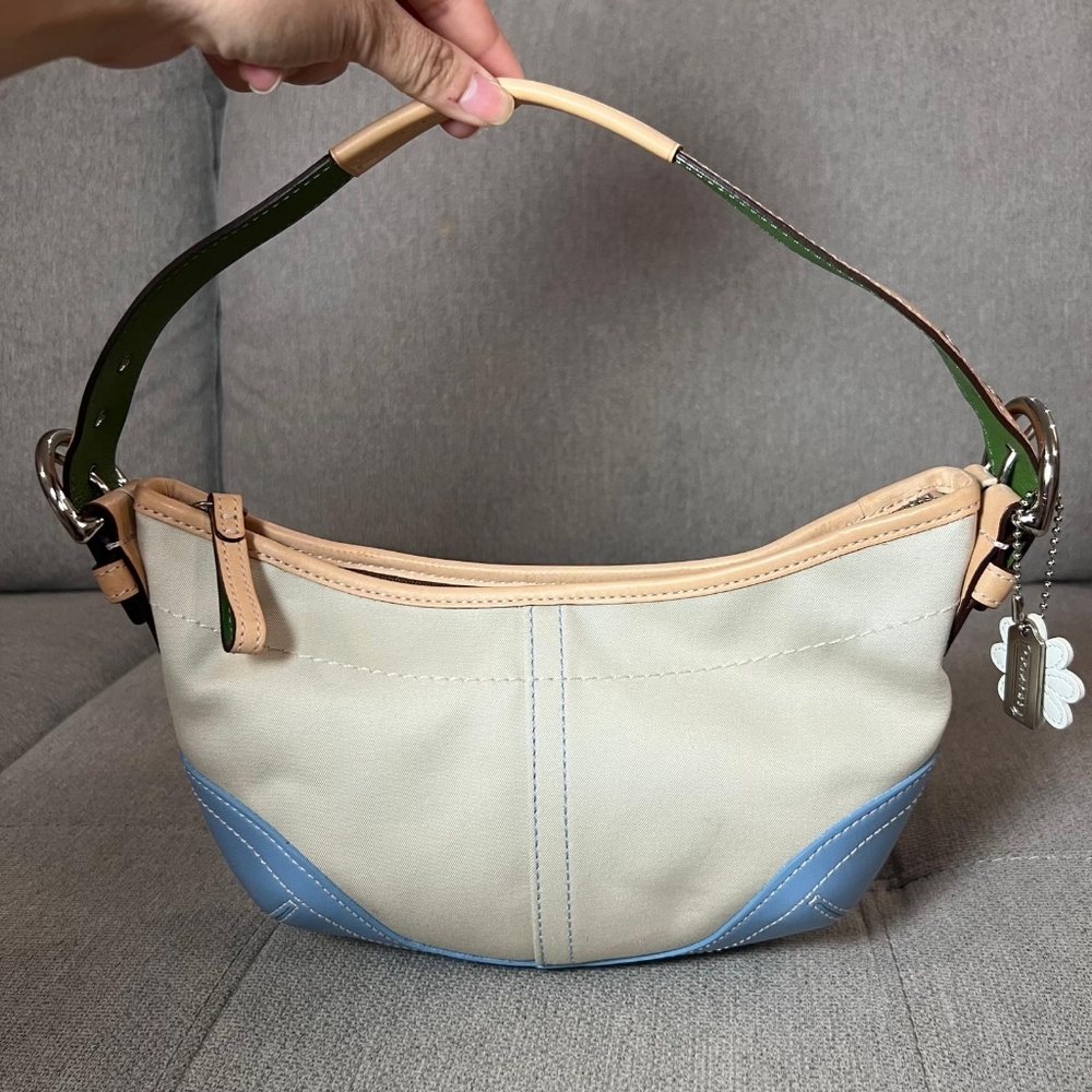 VTG Y2K Coach White & Canvas Blue Leather Trim Shoulder Bag With Daisy Charm